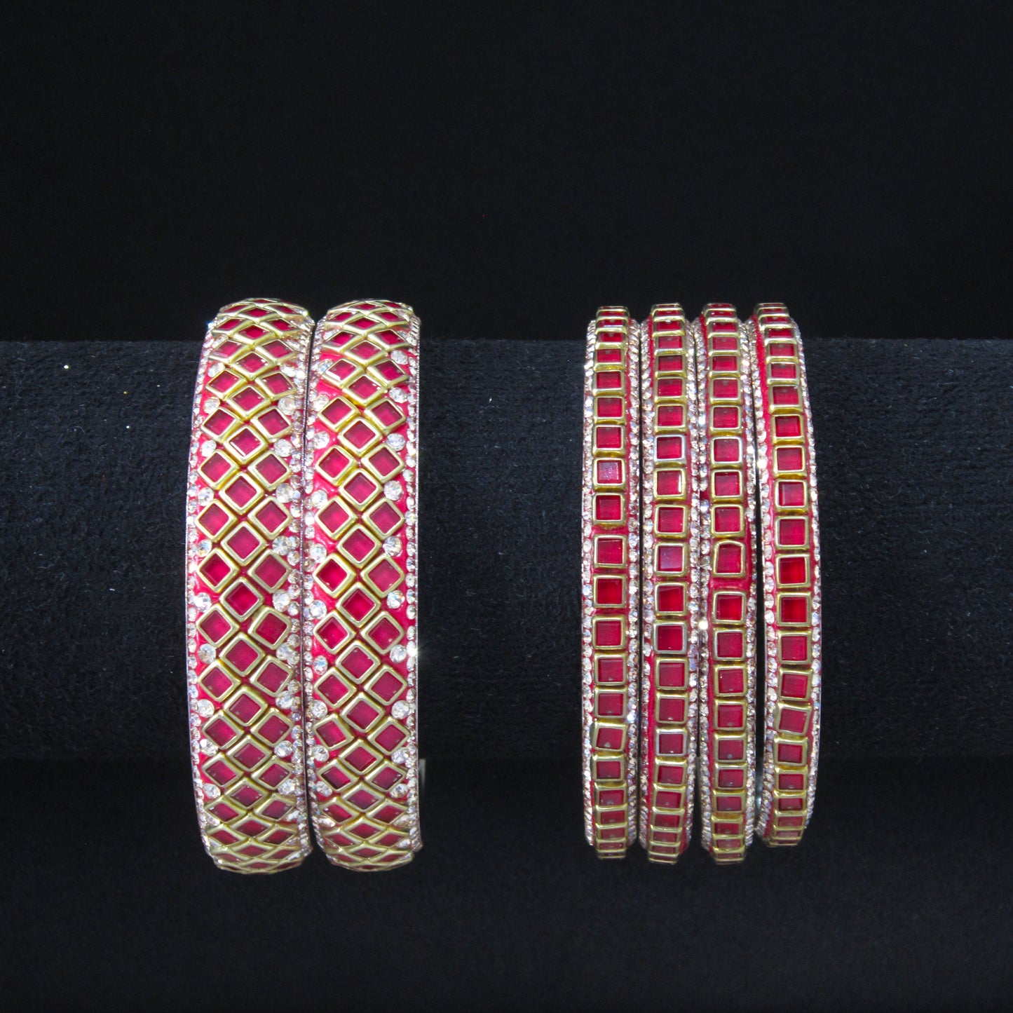 Sitara Chaukor Red Festive Bangle Set with 2 kada bangles and 4 side bangles featuring red square-patterned detailing, golden latticework and sparkling stones by ENAVA