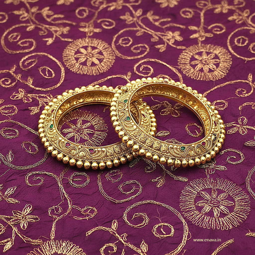 Rajwadi Maharani Veerangana Kada Bangles by Enava