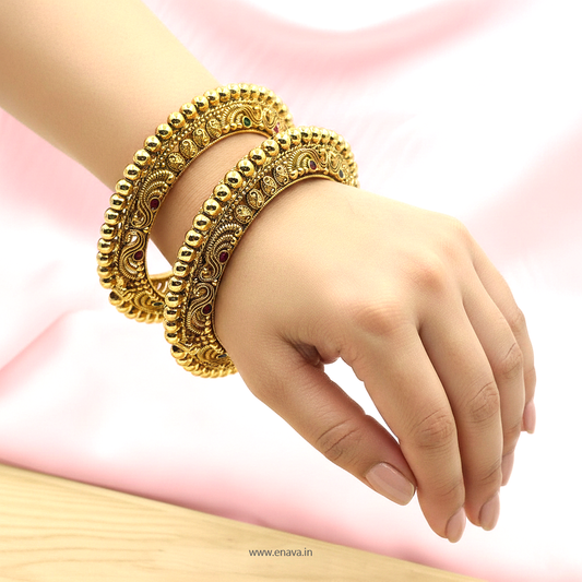 Rajwadi Maharani Veerangana Kada Bangles by Enava