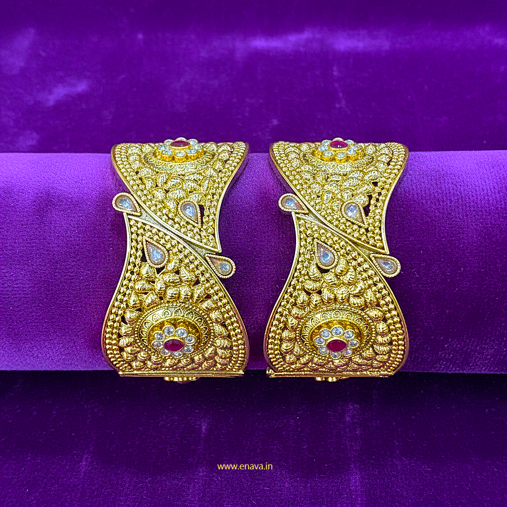 Rajwadi Swarnapatra with Ruby Kundan Kada Bangles by Enava